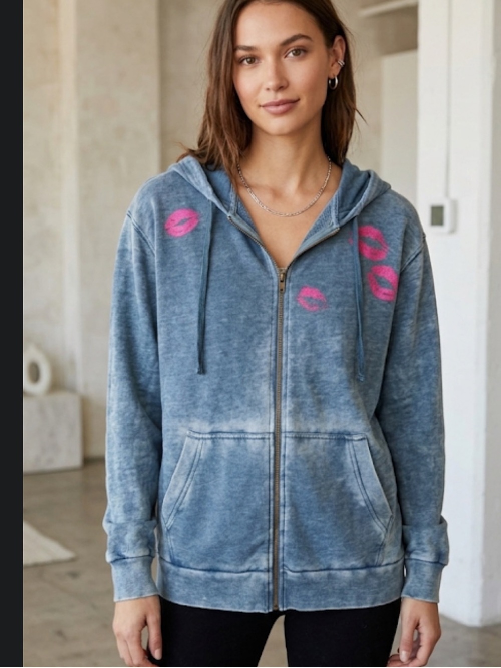Wildfox Burnout hoodie Kiss size Small New